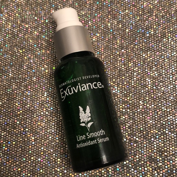 exuviance line smooth antioxidant serum